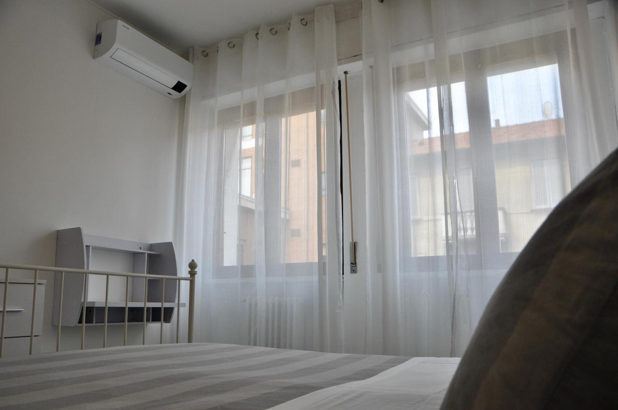 Ferienwohnung M.Aurelio Red Mailand Exterior foto