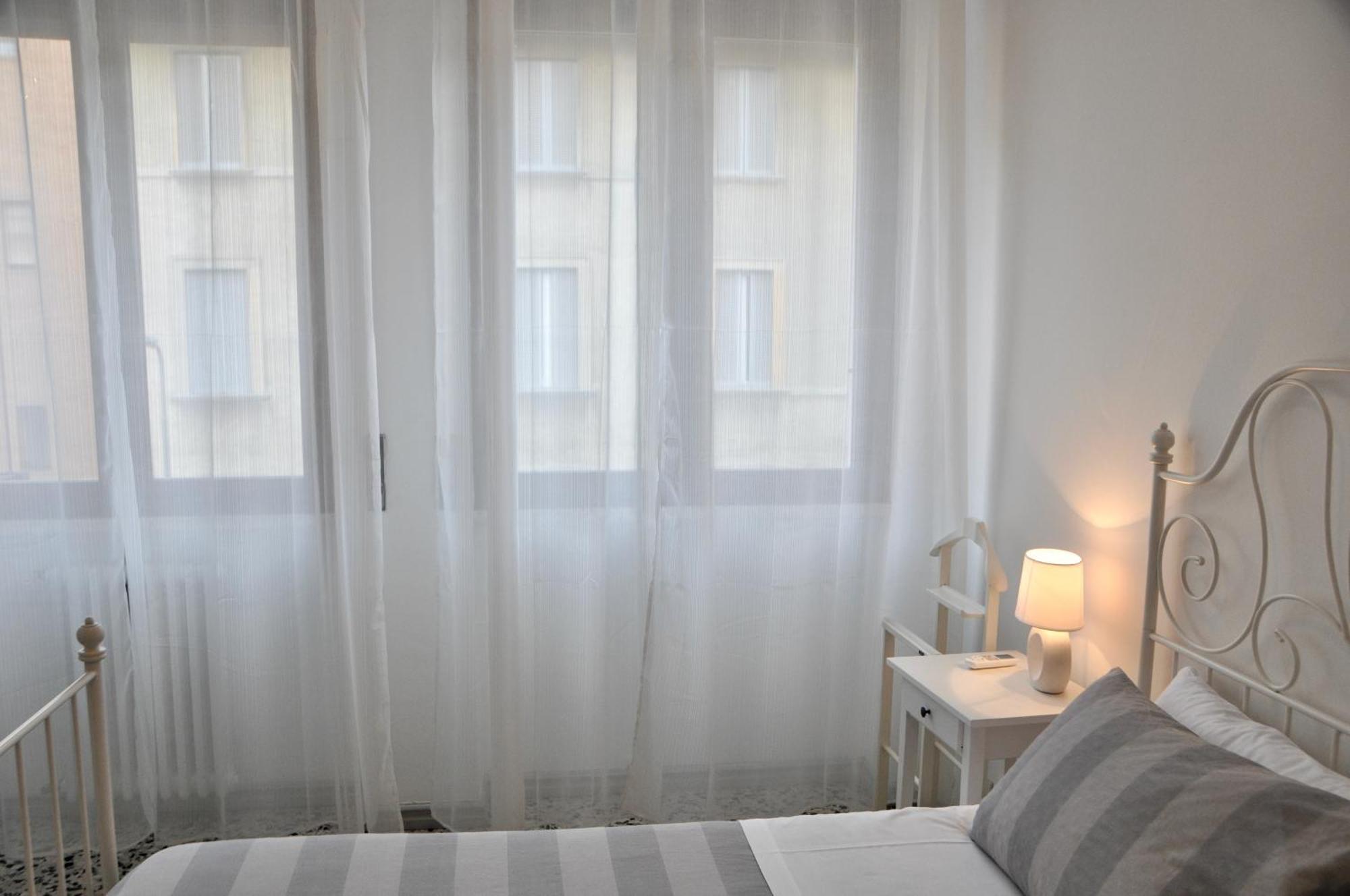 Ferienwohnung M.Aurelio Red Mailand Exterior foto